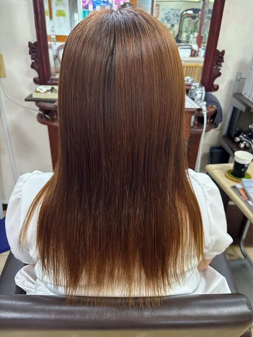 セミロング カット 縮毛矯正 桑野 葵のヘアスタイル