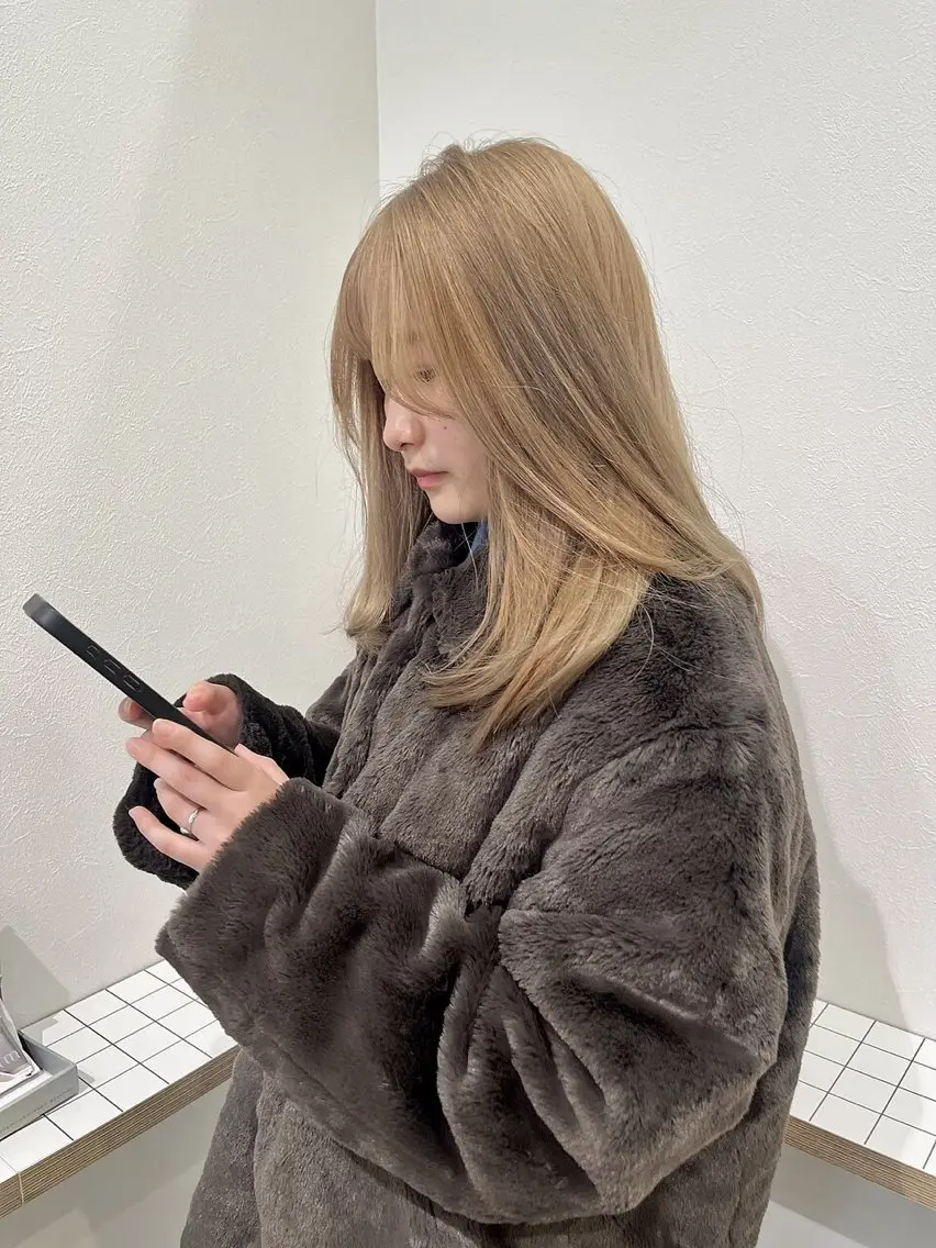 セミロング カラー ヘアカラー keshiki 大名のヘアスタイル