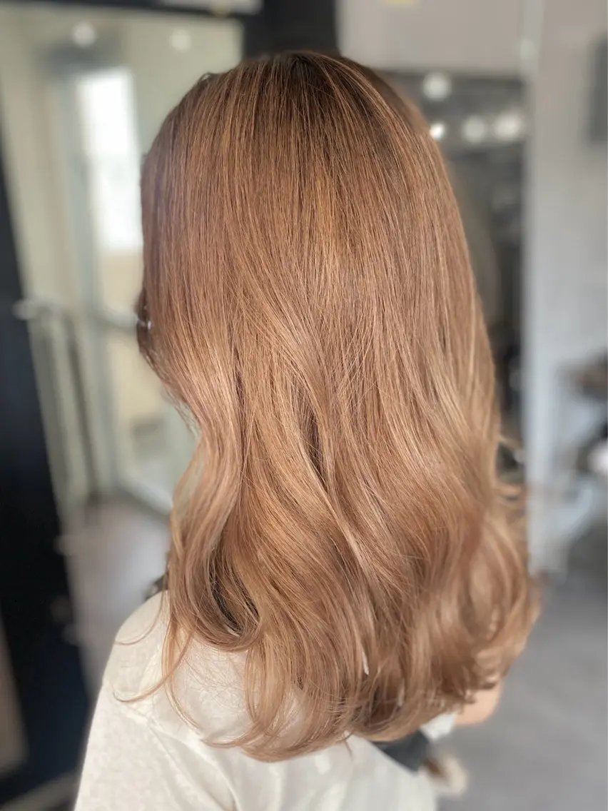 ロング カラー ヘアカラー トリートメント WAVY桜木町💜 艶カラー/せな✨️のヘアスタイル