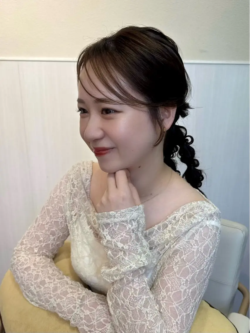 セミロング ヘアアレンジ ななほ⌇レイヤー カット⌇透明感カラーのヘアスタイル