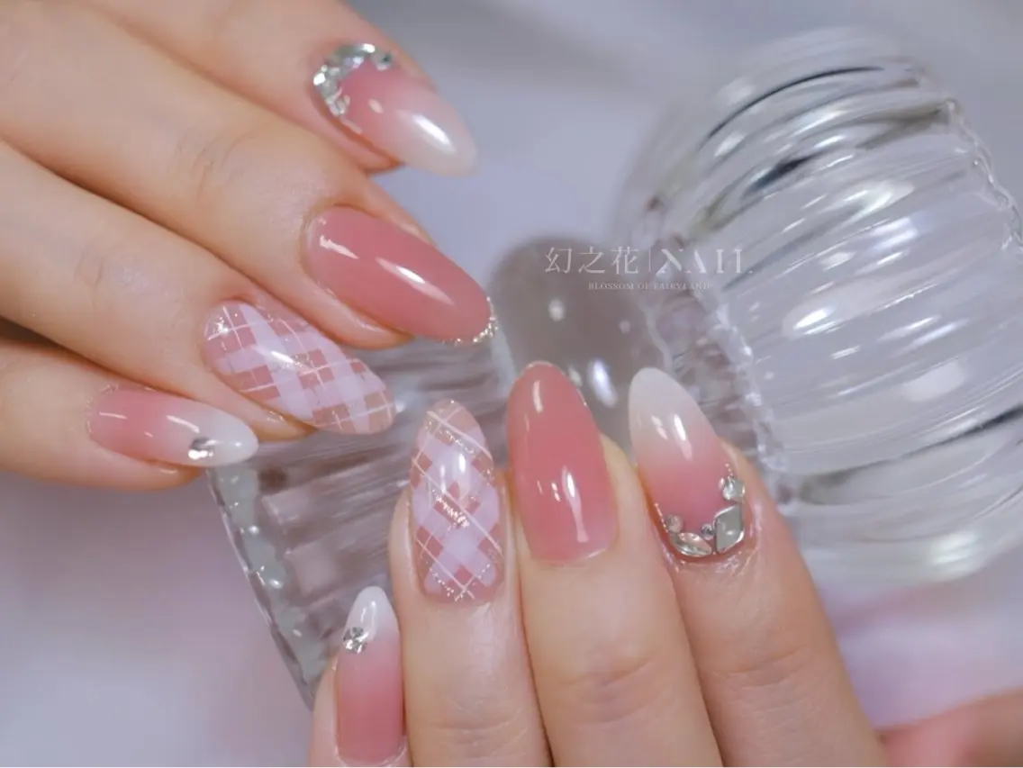 ネイル ハンドネイル 幻之花 Nailのネイルデザイン