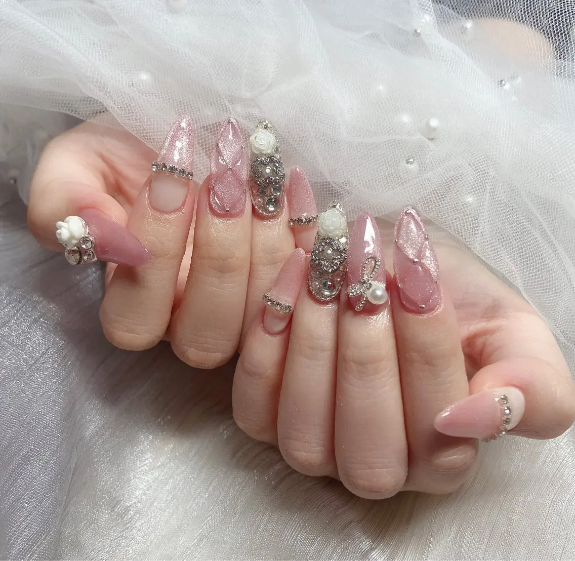 ネイル ハンドネイル ＆ME アンドミーのネイルデザイン