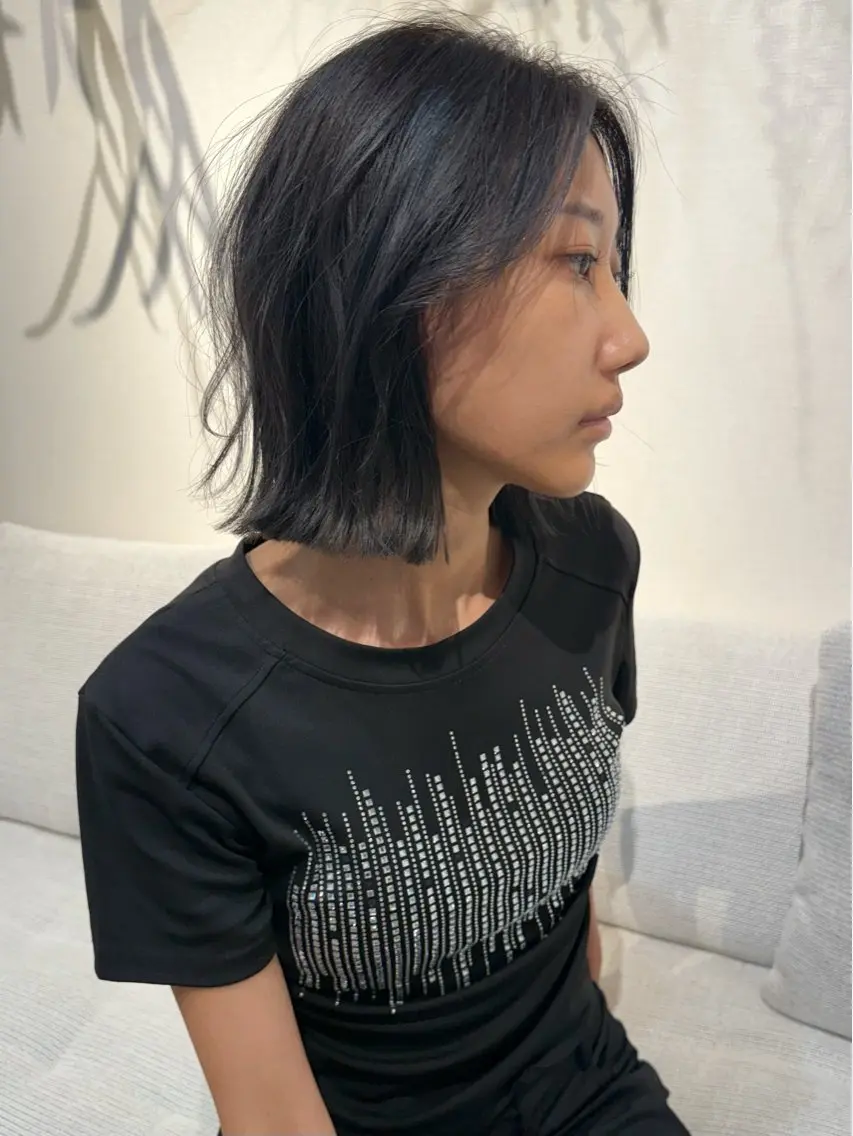 ショート カラー 黒髪 グレーブラック カット ヘアカラー トリートメント タム 河原町のヘアスタイル