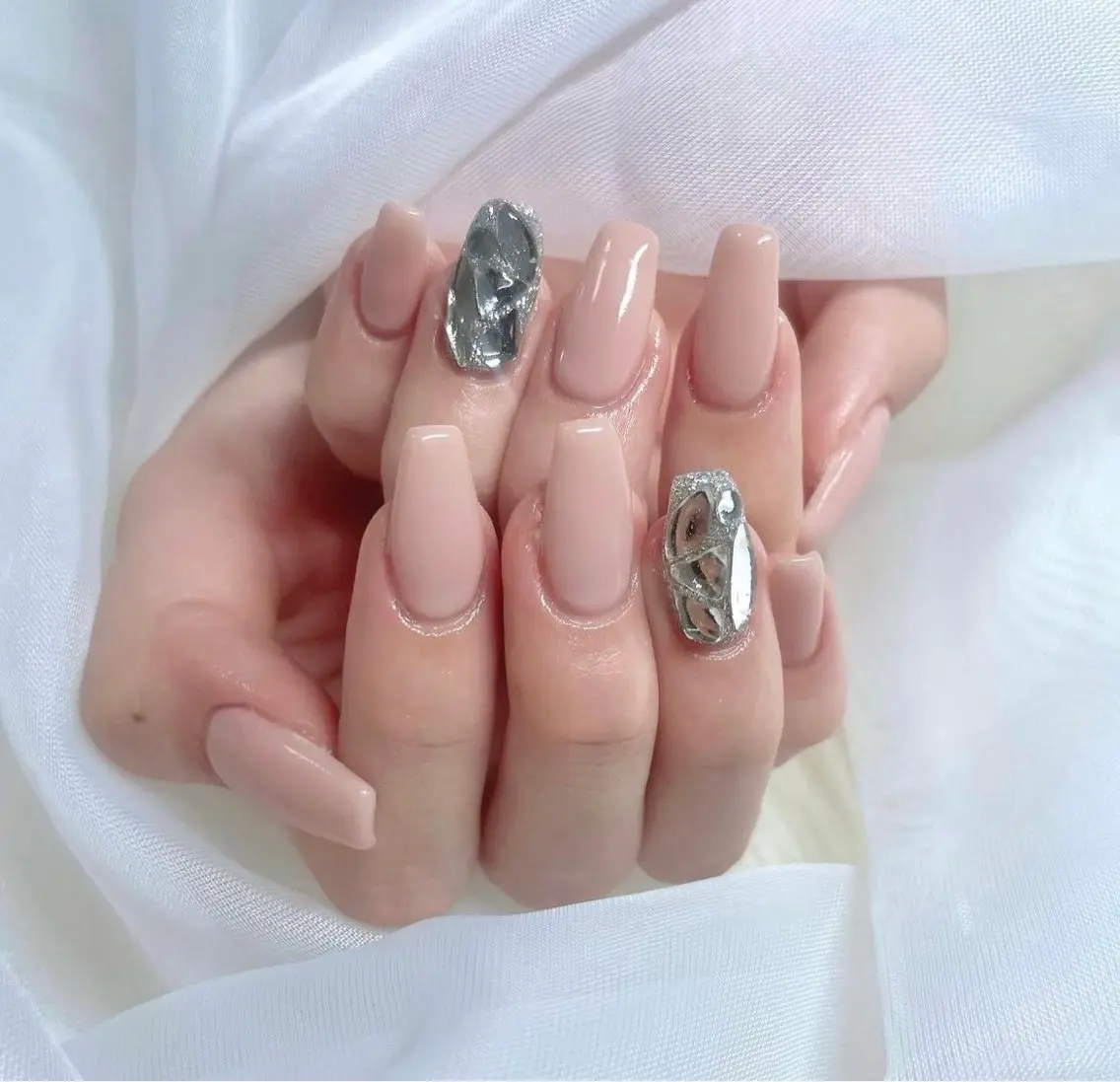ネイル ハンドネイル Sii nail 🤍SAKIのネイルデザイン
