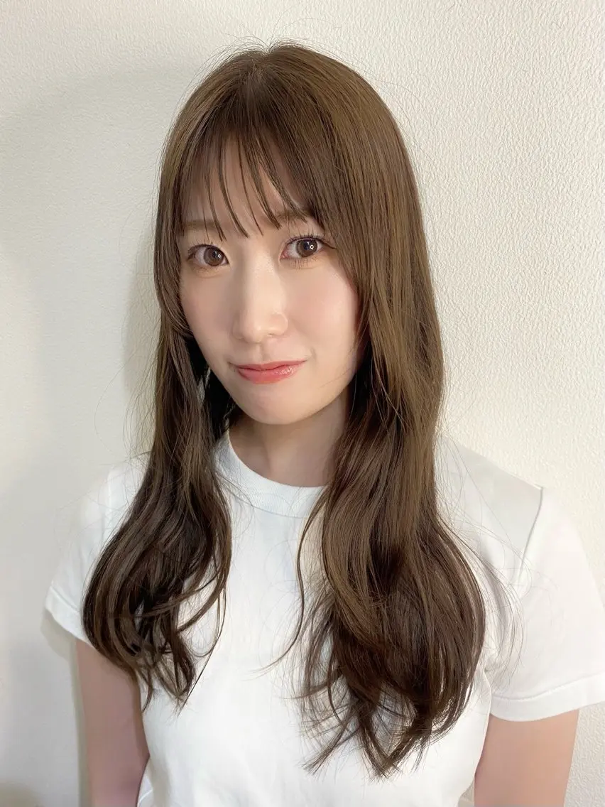 ロング 顔周りカット レイヤーカット ロング 山本 芳喜のヘアスタイル