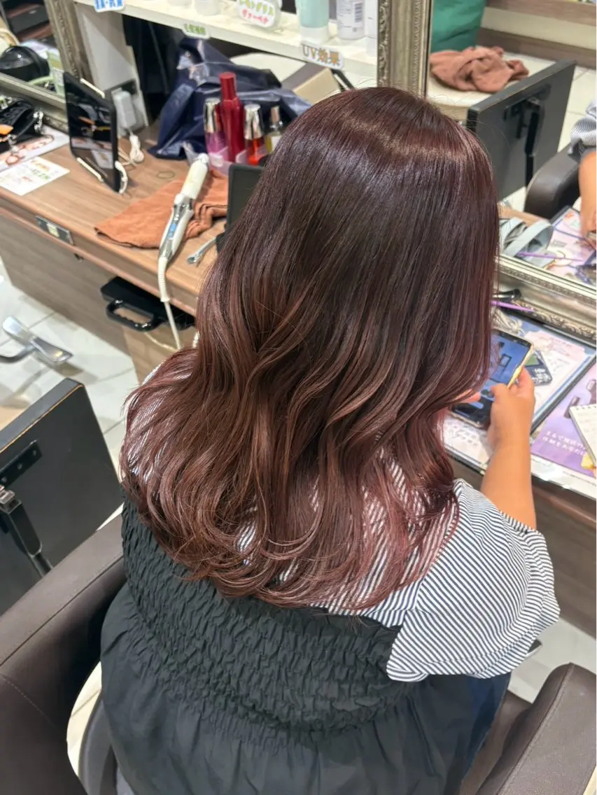 カラー ヘアカラー 阪本 紀乃のヘアスタイル