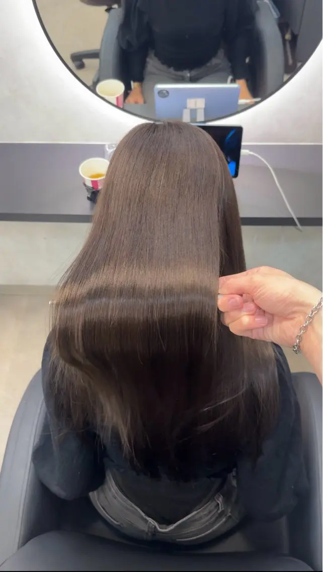 ロング カラー ヘアアレンジ カット ヘアカラー 縮毛矯正 トリートメント 新宿 /髪質改善/ レイヤー/ヒュウガのヘアスタイル