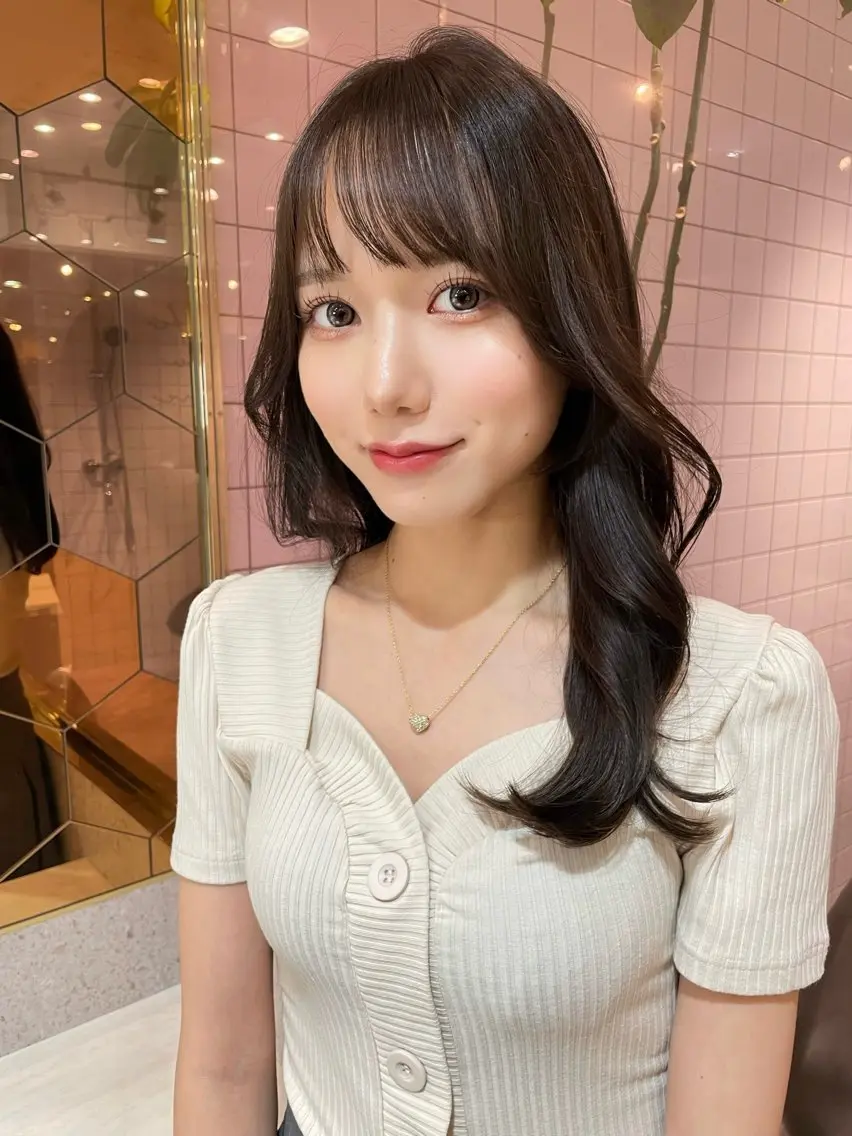 セミロング カラー ベージュカラー ブリーチ 透明感カラー ダブルカラー グレージュ カット ヘアカラー 上品ヘア🤍顔周り/ レイヤー✨/林遼一郎のヘアスタイル