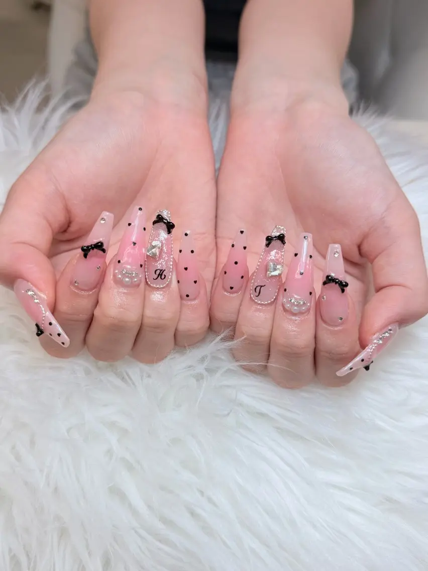 ネイル ハンドネイル ハンドケア Anh Nail 歌舞伎町のネイルデザイン