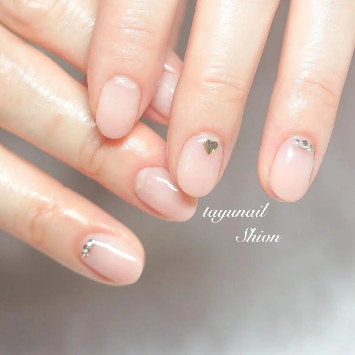 ネイル ブルー ジェルネイル グラデーション ハート パラジェル ネイルサロン 【たゆnail】のネイルデザイン
