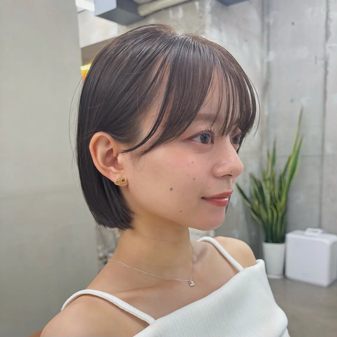 ショート カラー ボブ サイドバング レイヤー🐏髪質改善 /透明感/みっきーのヘアスタイル