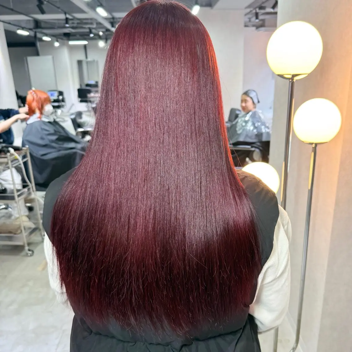 ロング カラー レッドカラー 髪質改善 カット ヘアカラー 🎀ミルクティー/暖 色×レイヤー/マリアのヘアスタイル