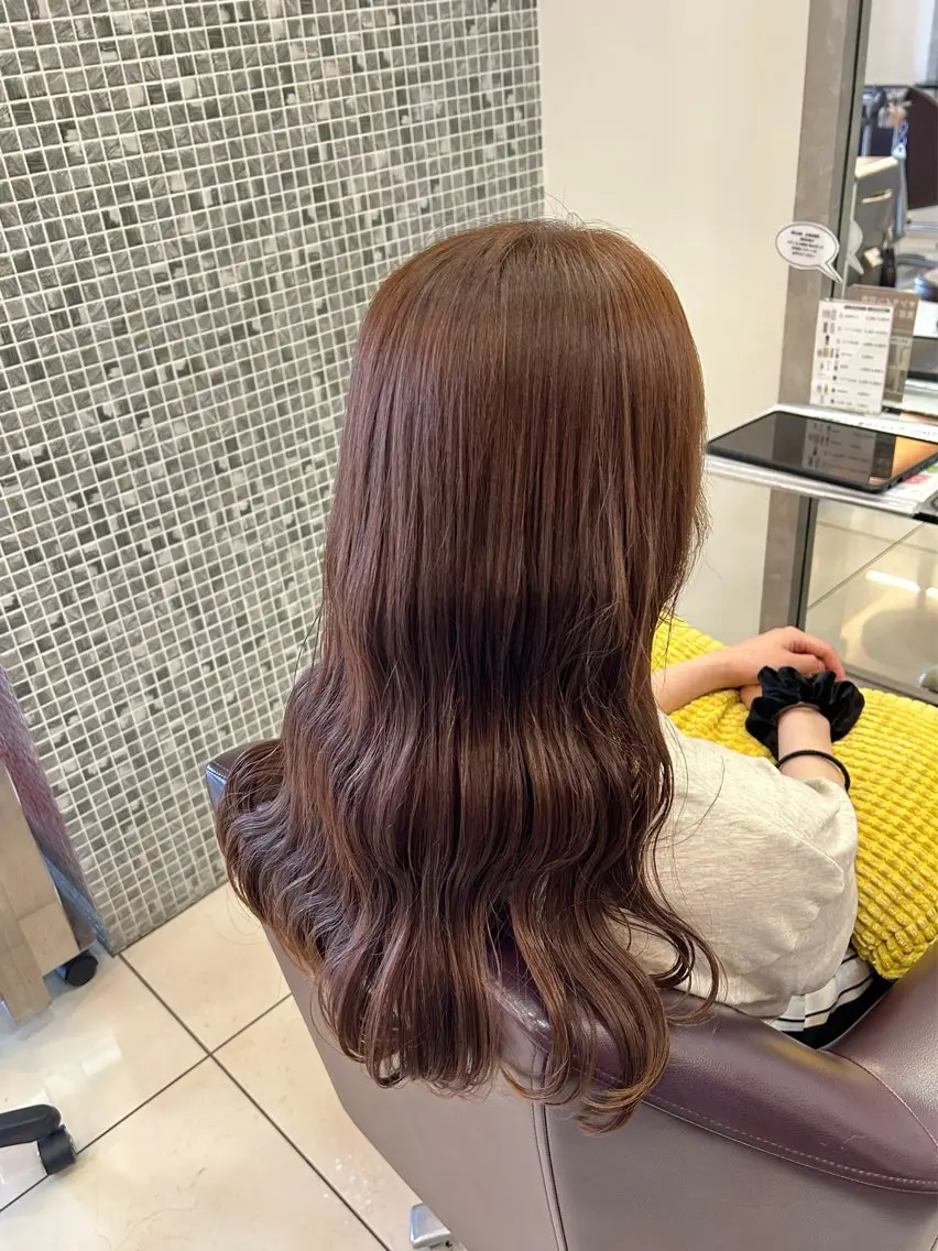 ロング カラー ベージュカラー ブリーチ 透明感カラー ブリーチなしカラー ヘアカラー トップスタイリスト 林すずかのヘアスタイル