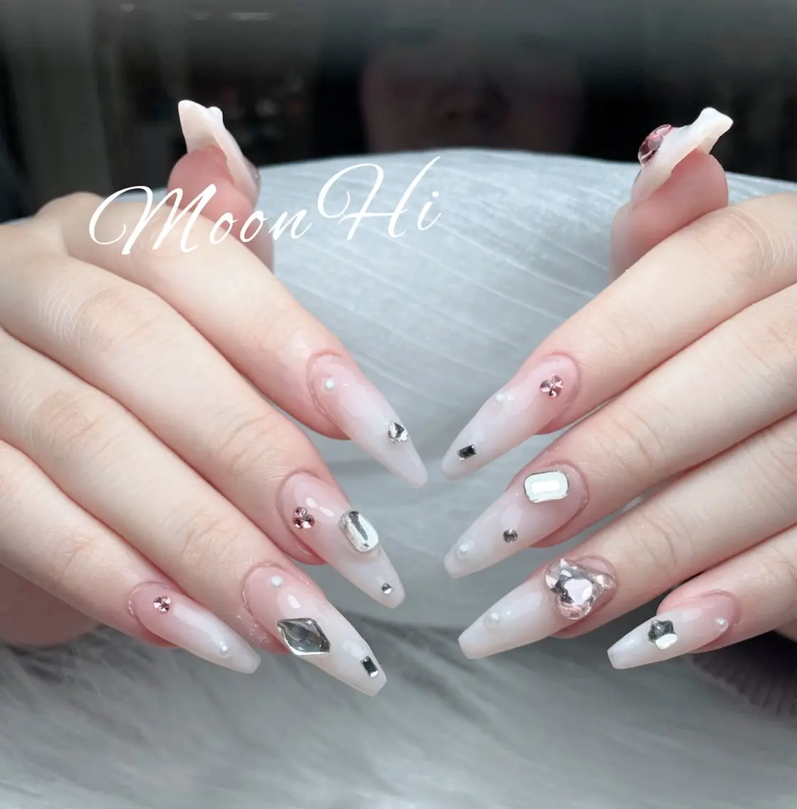 ネイル MoonHi Nail 朝霞台のネイルデザイン