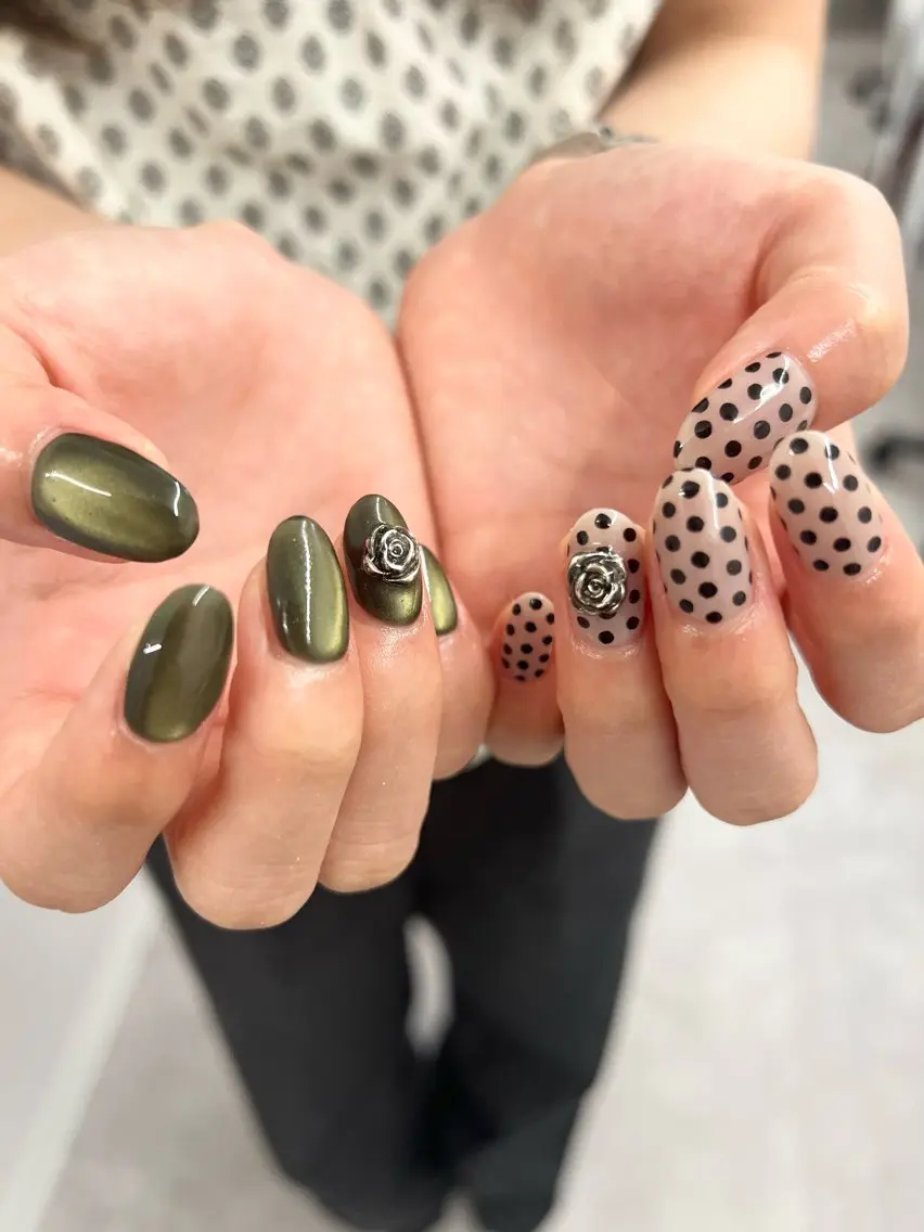ネイル ドット ジェルネイル マグネットネイル ニュアンスネイル パラジェル ハンドネイル ハンドケア Bana_ Nailのネイルデザイン