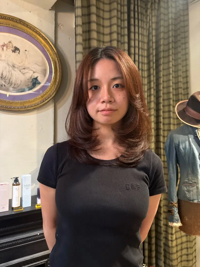 ミディアム カット カットモデル🎀 ハイトーン/YUIのヘアスタイル