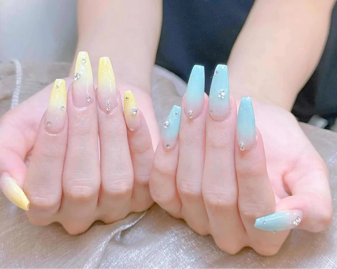 ネイル チークネイル 長さ出し フラッシュネイル フレンチネイル グラデーション ハンドネイル AN NAIL SALONのネイルデザイン