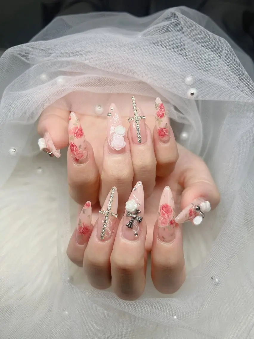 ネイル 長さ出し グラデーション 卒業式 キラキラネイル マグネットネイル ハンドネイル Lee Nailsのネイルデザイン