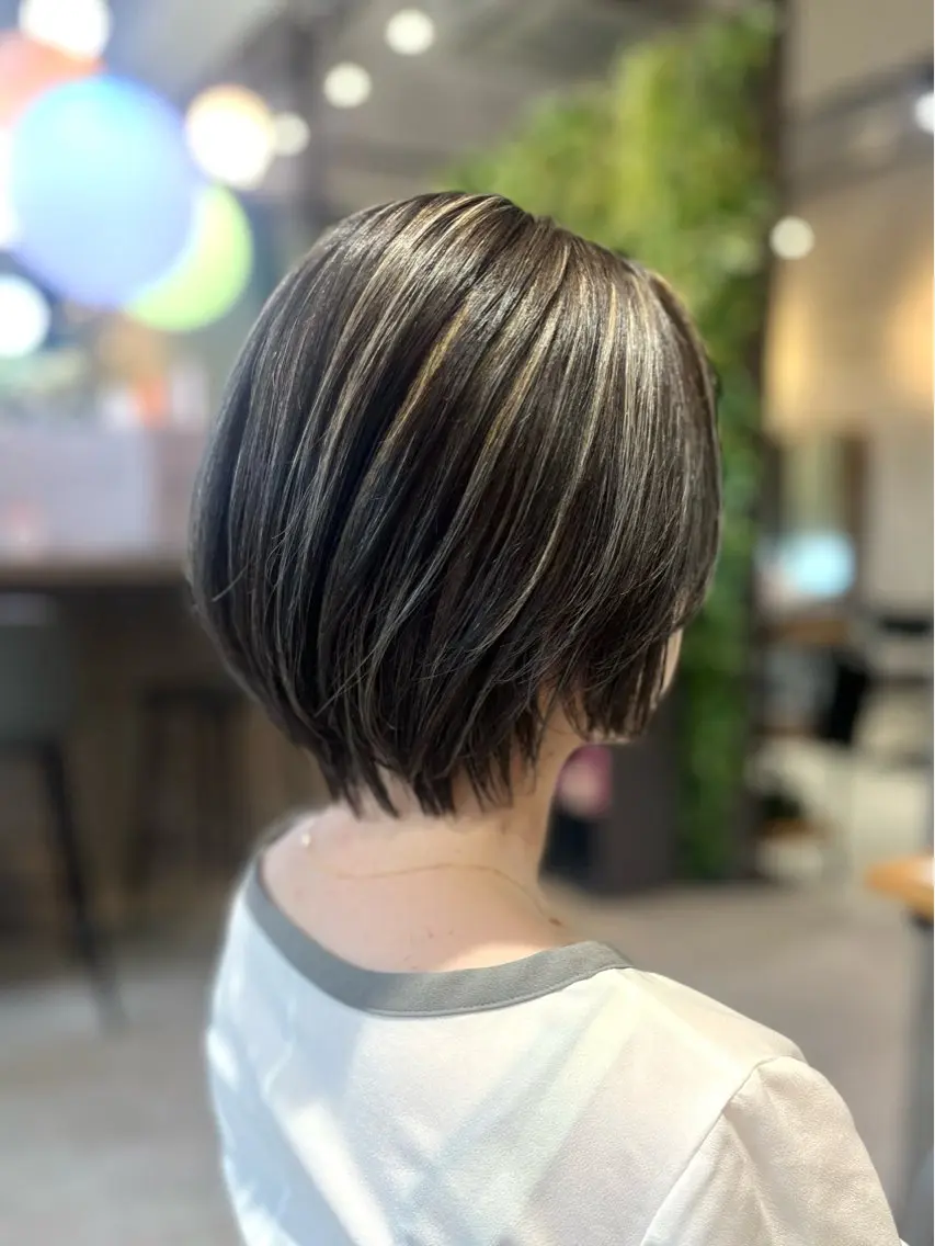 ショート カラー ハイライトカラー ハイライト カット ヘアカラー haruka ♡レイヤー/透明感のヘアスタイル