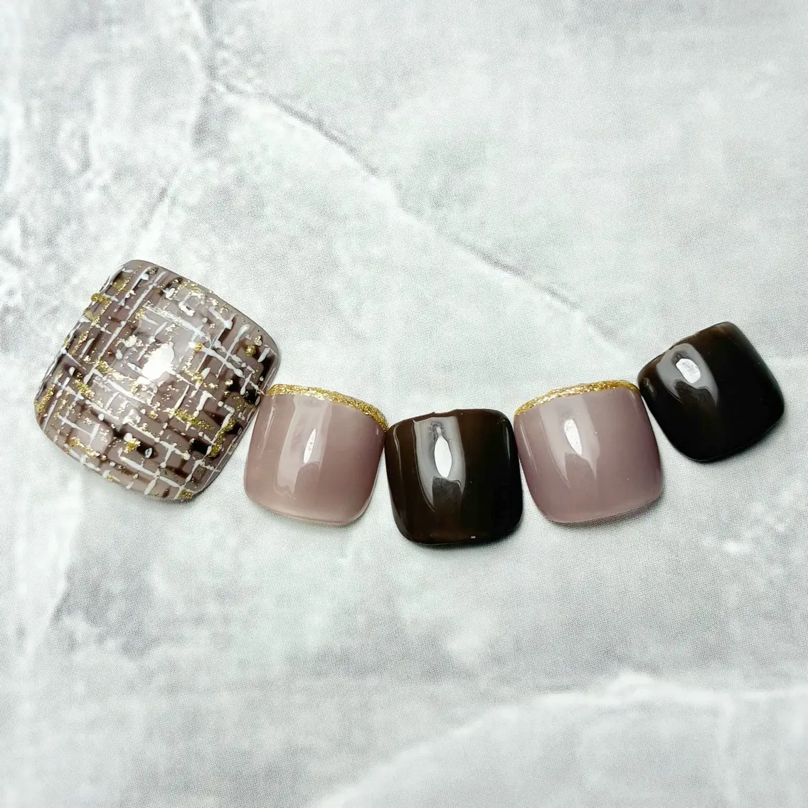 ネイル フットネイル フットネイル nailsalon liccáのネイルデザイン