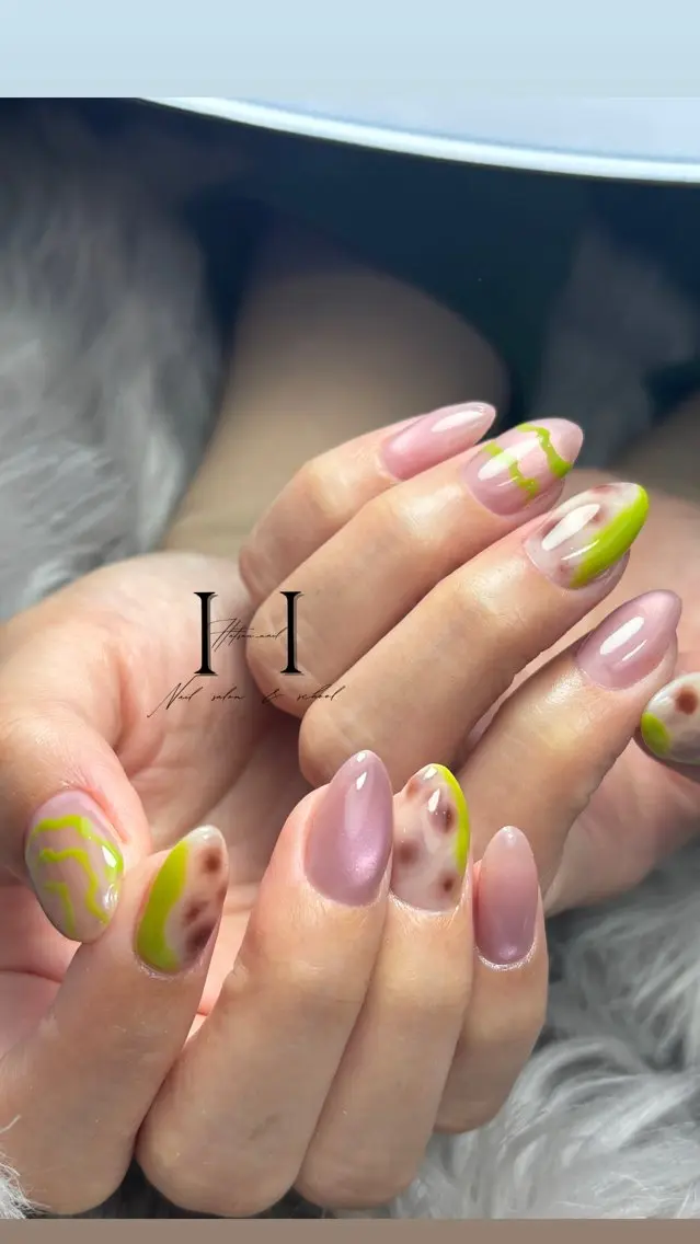 ネイル ニュアンスネイル HatsuuNail salonアリスのネイルデザイン
