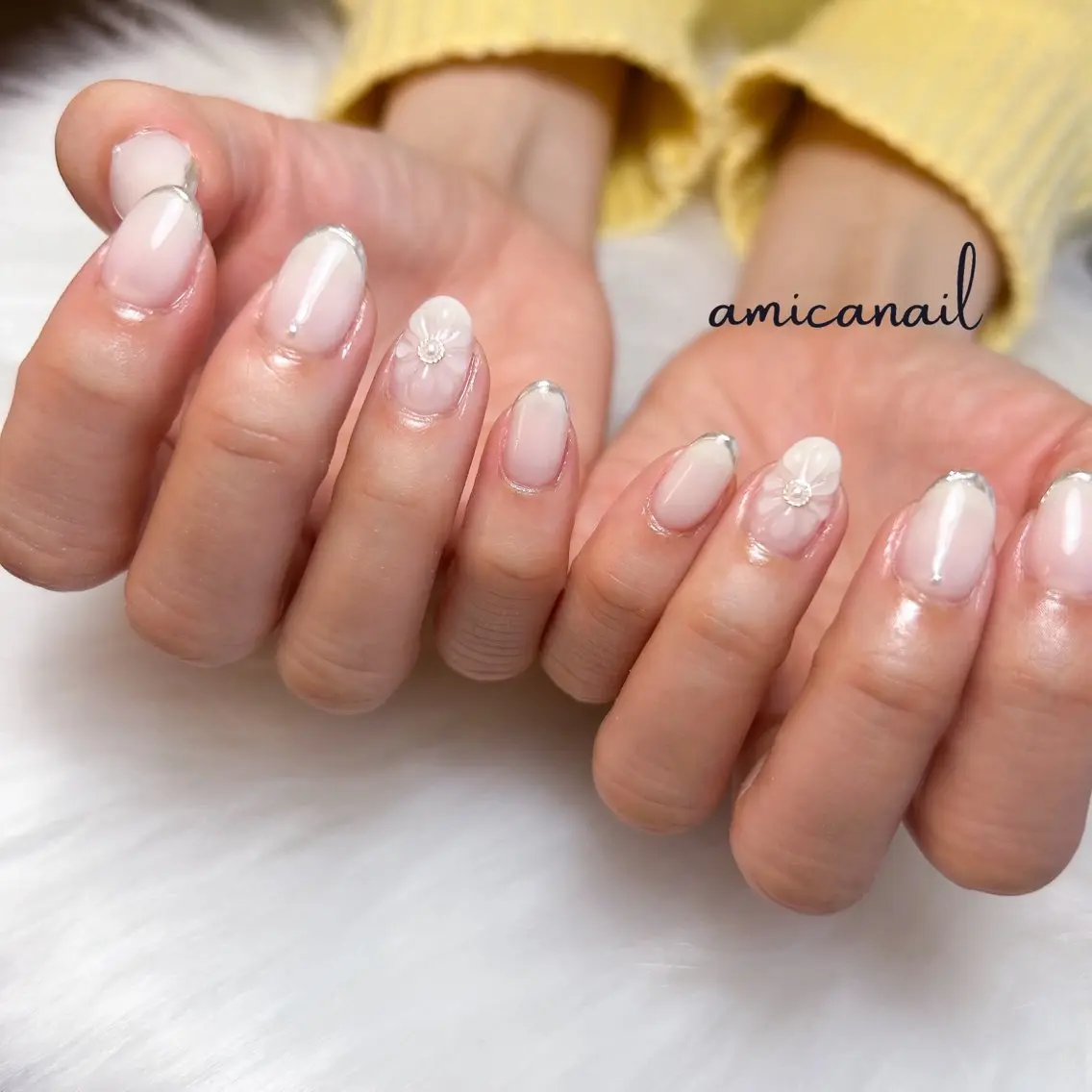 ネイル フラワーネイル ホワイト ハンドネイル _amica nail_のネイルデザイン