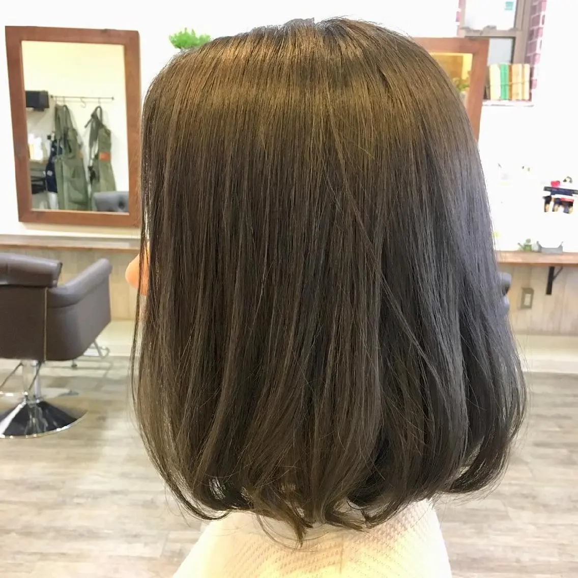 ミディアム 田中 杏佳のヘアスタイル