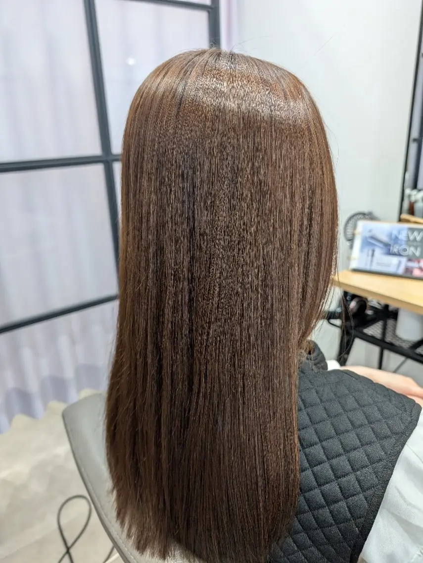 セミロング 髪質改善 縮毛矯正 カット 縮毛矯正 奥山 和真のヘアスタイル