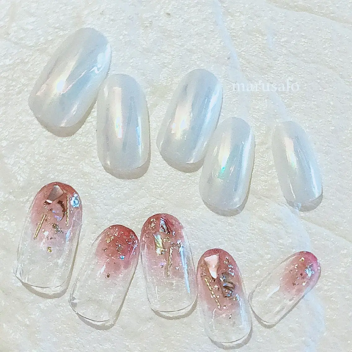 ネイル アートネイル グラデーション ミラーネイル ニュアンスネイル ホワイト marusalo nailのネイルデザイン