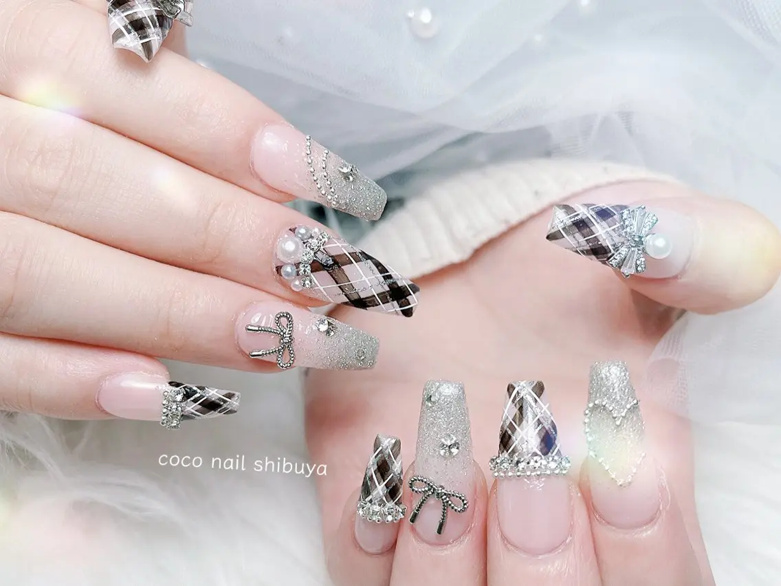 ロング カラー ピンクカラー ロング ハンドネイル CoCo Nail 長さ出し専門店のネイルデザイン