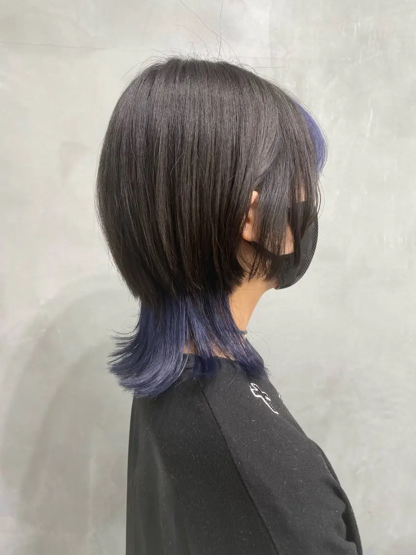カラー ブリーチ ネイビーカラー 中村 彩夏のヘアスタイル