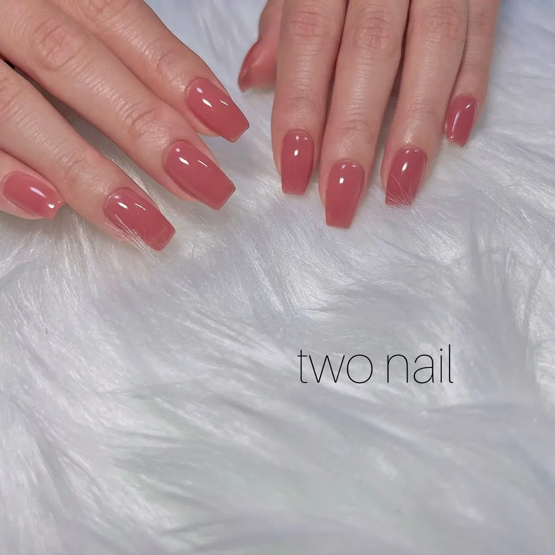 ネイル ブラウン オフィスネイル ネイルチップ ホワイト ハンドネイル two nailのネイルデザイン