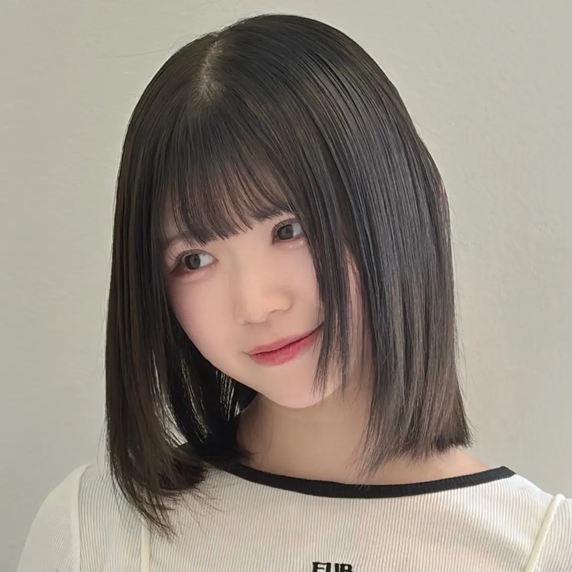【29歳以下限定/髪質改善】ネオメテオストレート×カットの写真