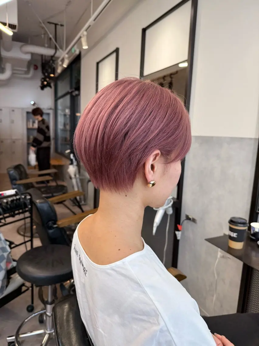 ショート カラー ヘアカラー 色気レイヤー& ショートはお任せ🌟のヘアスタイル