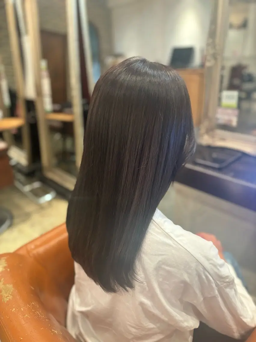 ロング カラー ブリーチ 透明感カラー グレージュ 髪質改善カラー ベージュ🤎YUMEのヘアスタイル