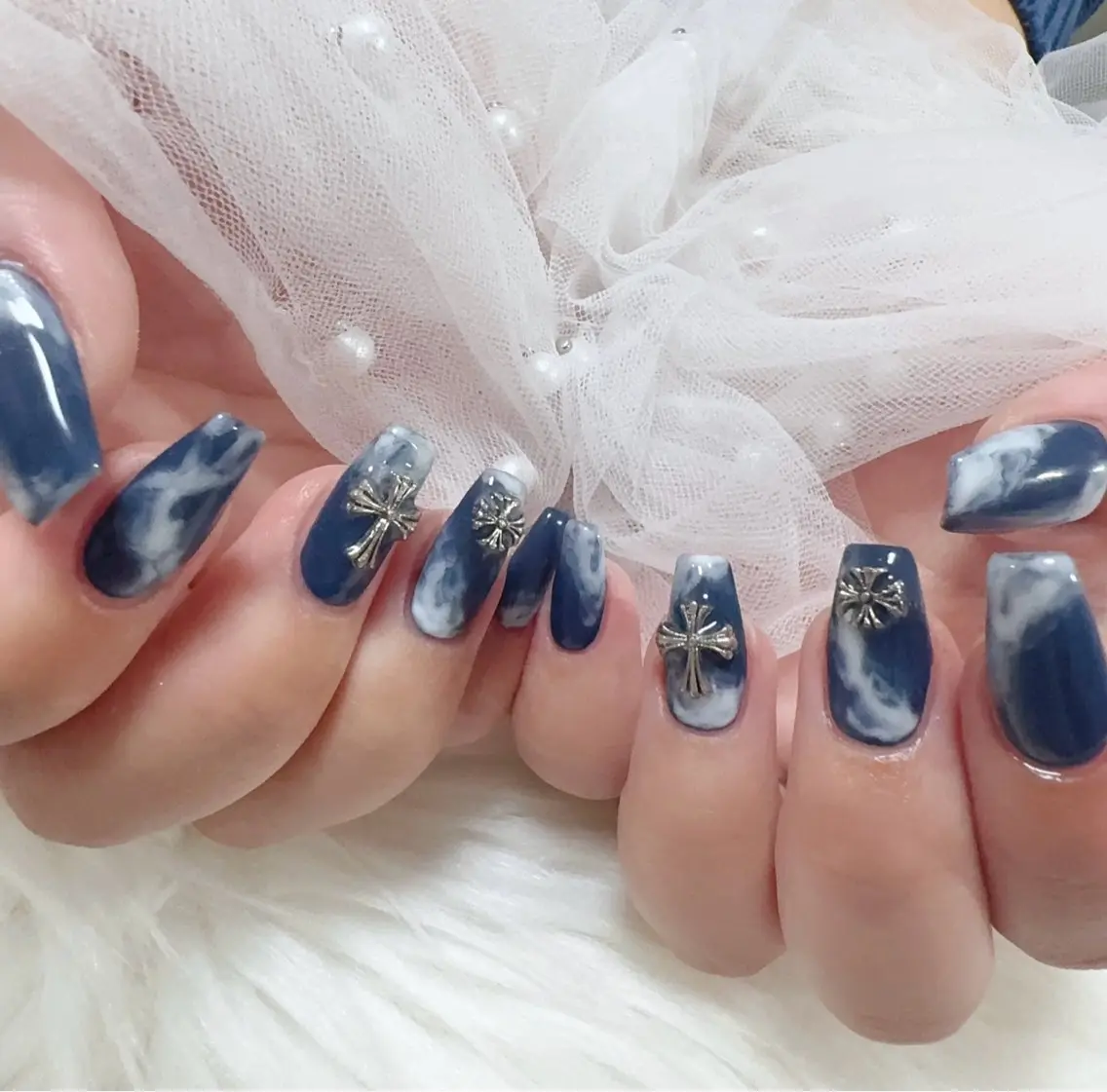 ネイル ハンドネイル &ME ネイルサロンのネイルデザイン