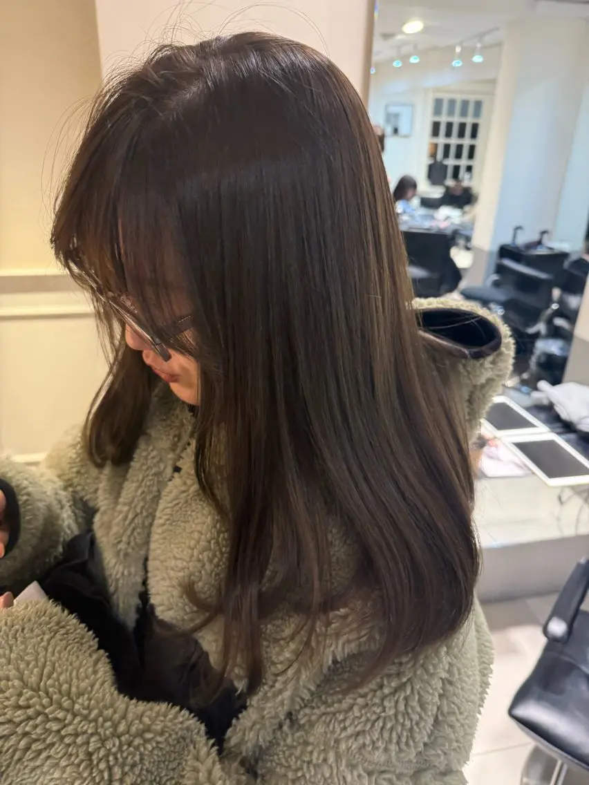 セミロング カラー ブリーチ ダブルカラー ブリーチなしカラー オリーブ透明感カラー 表参道/MIKUのヘアスタイル