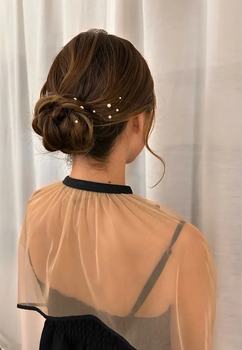 【パールorストーン付き】ヘアセット2200円の写真