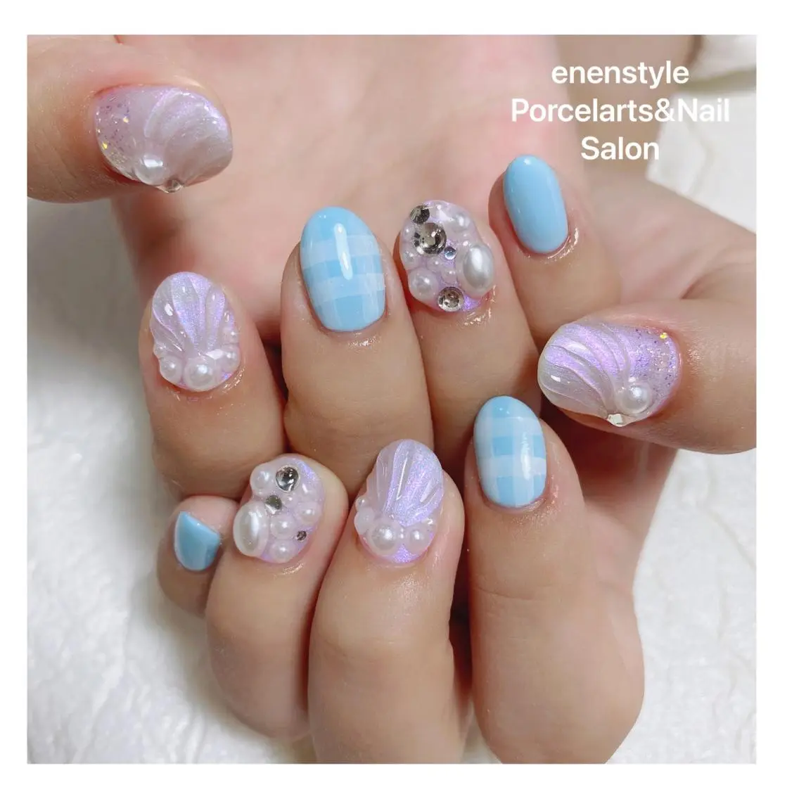 ミディアム ネイル ハンドネイル 🐾enen style 🐾のネイルデザイン