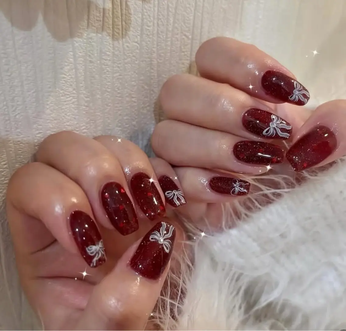 ネイル キラキラネイル マグネットネイル ミラーネイル ニュアンスネイル ワンホンネイル ハンドネイル Hinaa 池袋のネイルデザイン