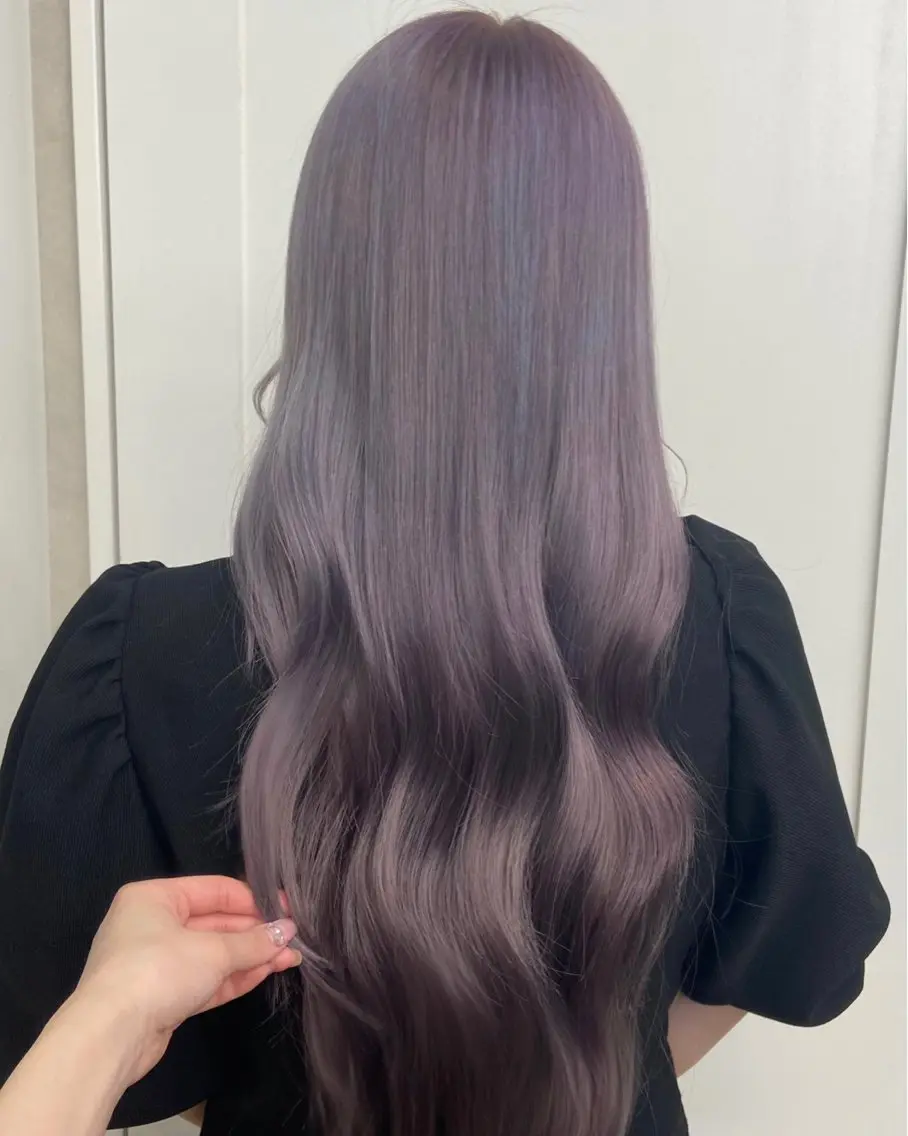 ロング カラー ヘアカラー トリートメント ヘアセット 🫧ハイトーンカラー / RINA🩵のヘアスタイル