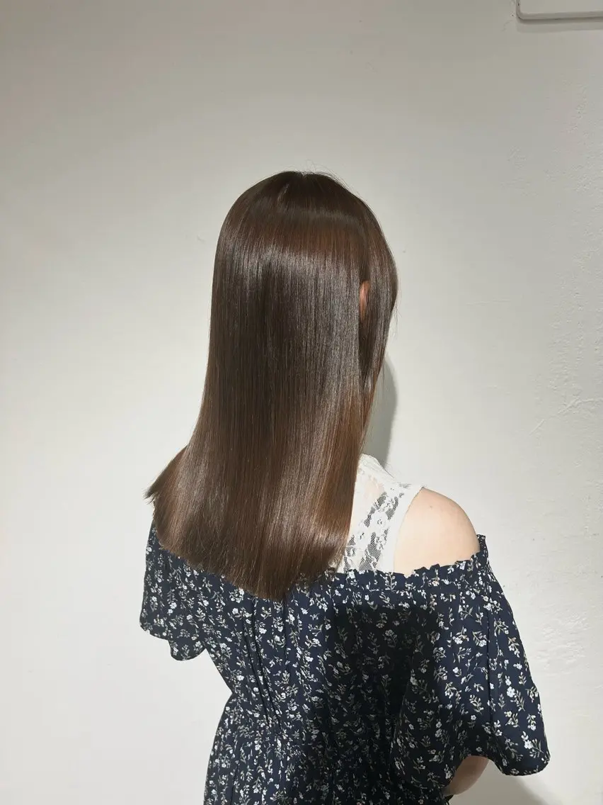 ロング カラー ベージュカラー ブリーチ ブラウンカラー ブラウンベージュ 髪質改善 弓矢 叶のヘアスタイル