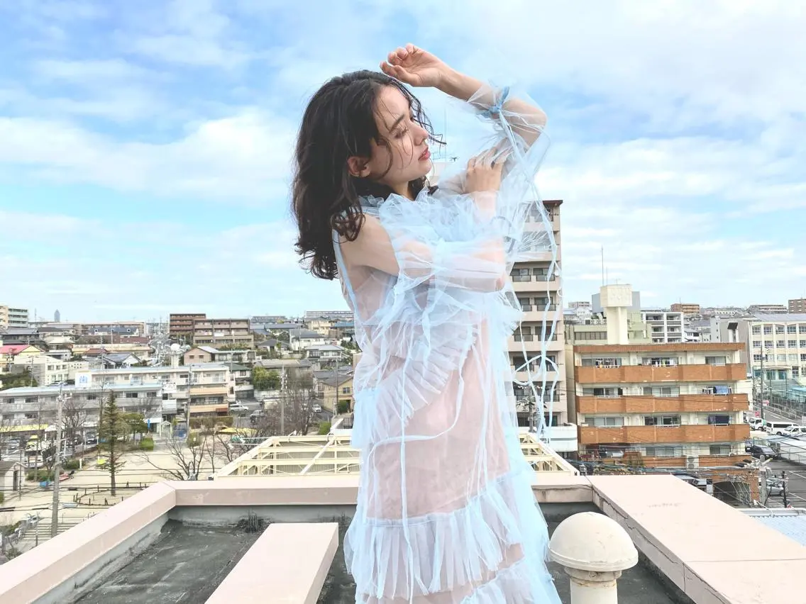 ミディアム en-te:堀 恵里那のヘアスタイル