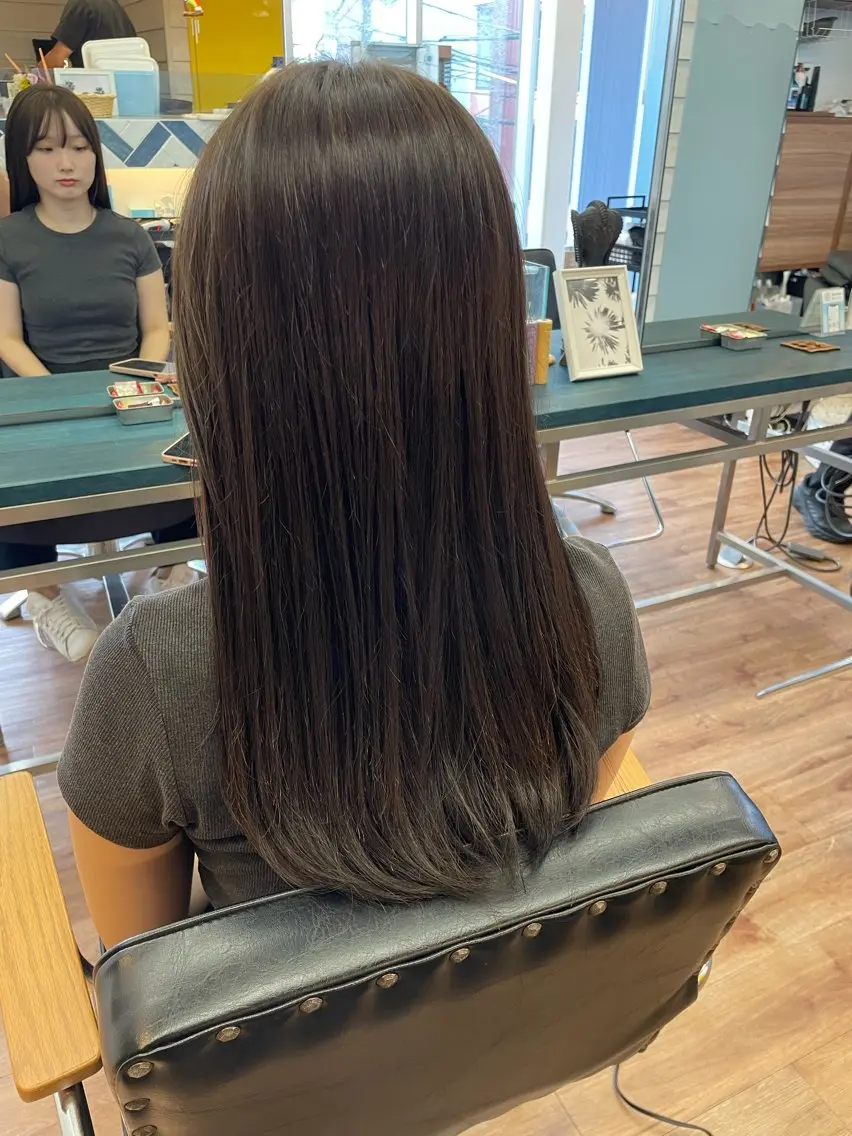 ロング カラー 中川 紗希のヘアスタイル