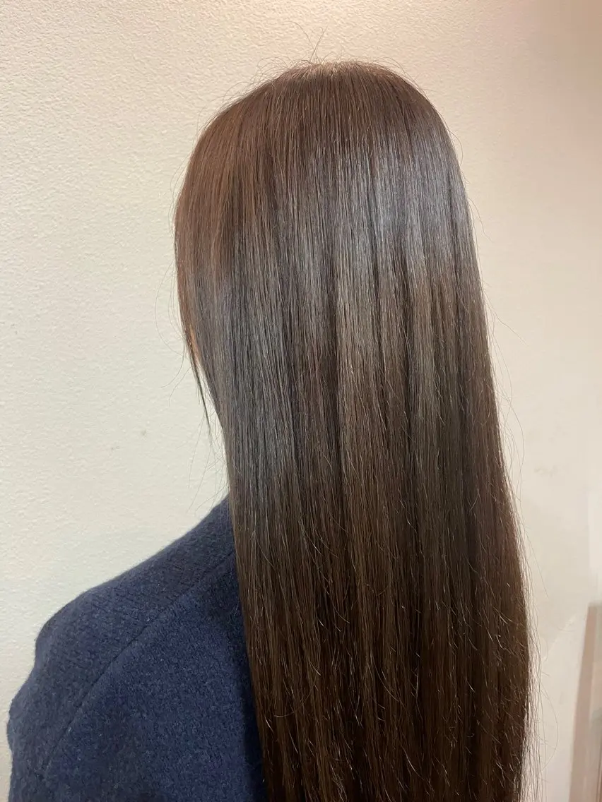 ロング 曻地 彩乃のヘアスタイル