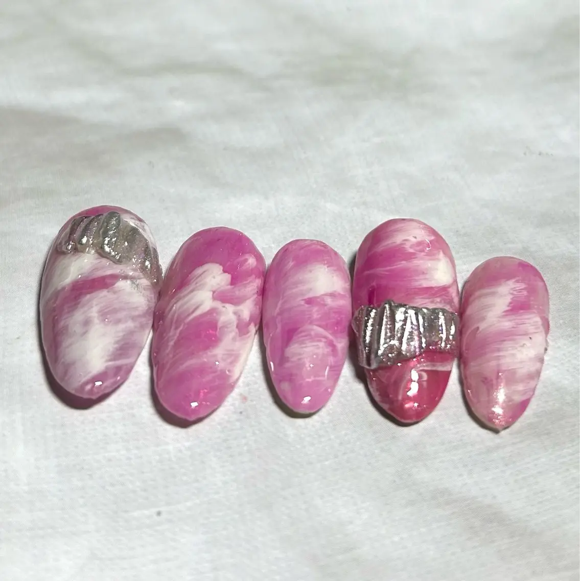 ショート 2DY NAIL SALONのネイルデザイン