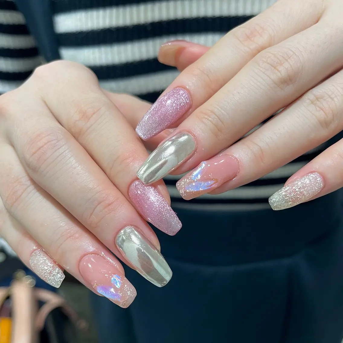 ネイル キラキラネイル 韓国ネイル マグネットネイル ミラーネイル ピンク ハンドネイル Para Sol nail　Maoのネイルデザイン