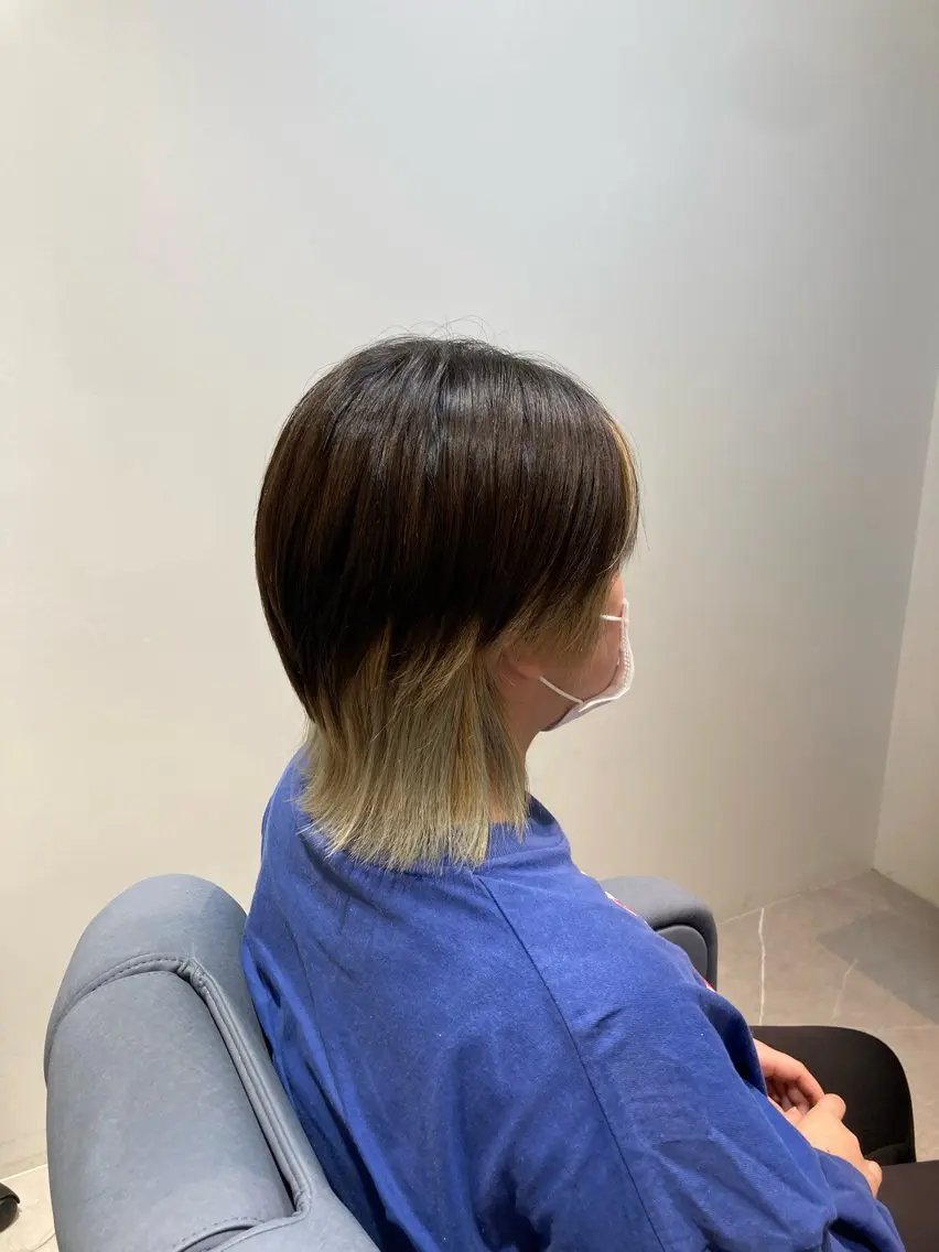 ミディアム ウルフカット ピンクカラー🎀 米津 美佑のヘアスタイル