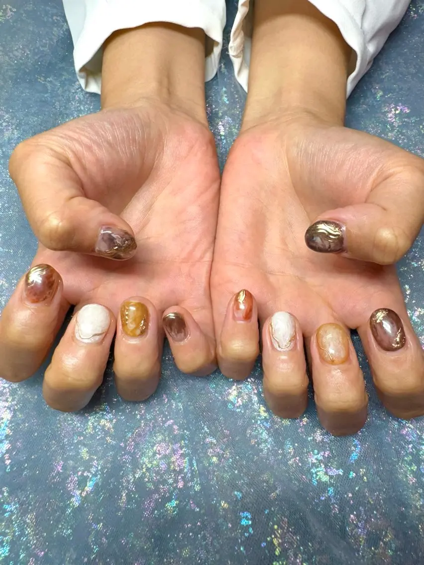 ネイル ニュアンスネイル ハンドネイル WAKALU .のネイルデザイン