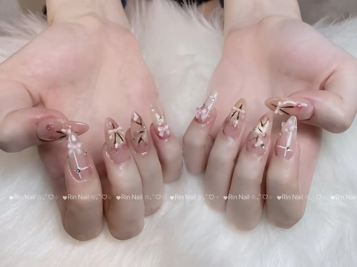 ネイル オーロラネイル ブルー フットネイル ジェルネイル 氷ネイル・うるうるネイル ハンドネイル Rin Nail 新大久保店のネイルデザイン